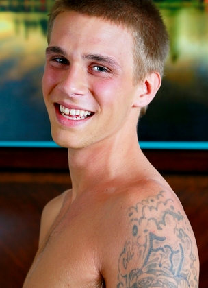 Sexy twink roommates Trent Ferris & Sam Truitt enjoying passionate anal sex