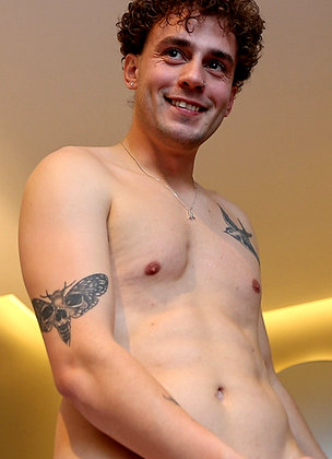 A mid winter shoot with cheeky boy Bailey James