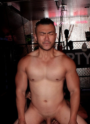 No Checkout 5 - The Dungeon-Master's New Boy Toy