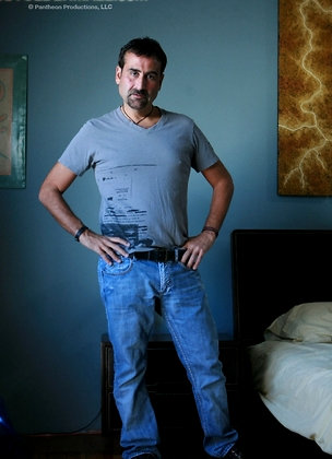 Hairy mature man Max Chase