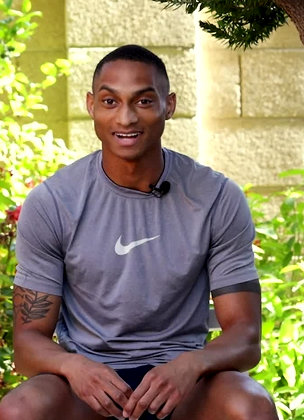 Eli Bennett Is Living Out His Fantasy On The GayHoopla Set!