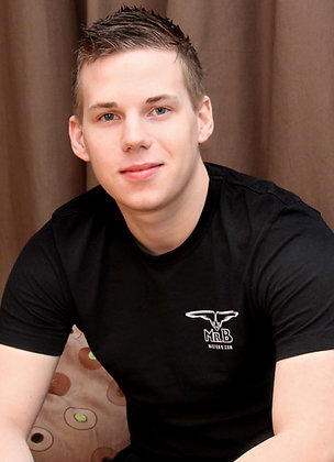 Hot young Manchester boy Ryan Days arrives for his solo wank and interview