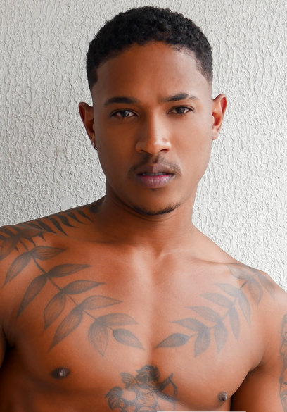 The Camera Likes You Better Without Your Clothes, Papi