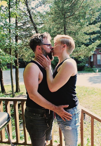 Thick Shaggy Daddy Fucks A Skater